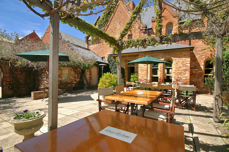 Bathurst attractions: Church Bar sunny courtyard 