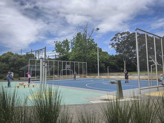 Jubilee park mortdale basketball courts