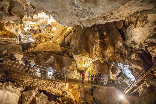 Jenolan Caves Dest NSW within