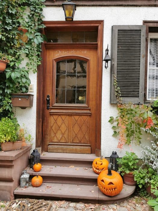 Transform your home into a haunted haven with these spine-chilling Halloween decoration ideas